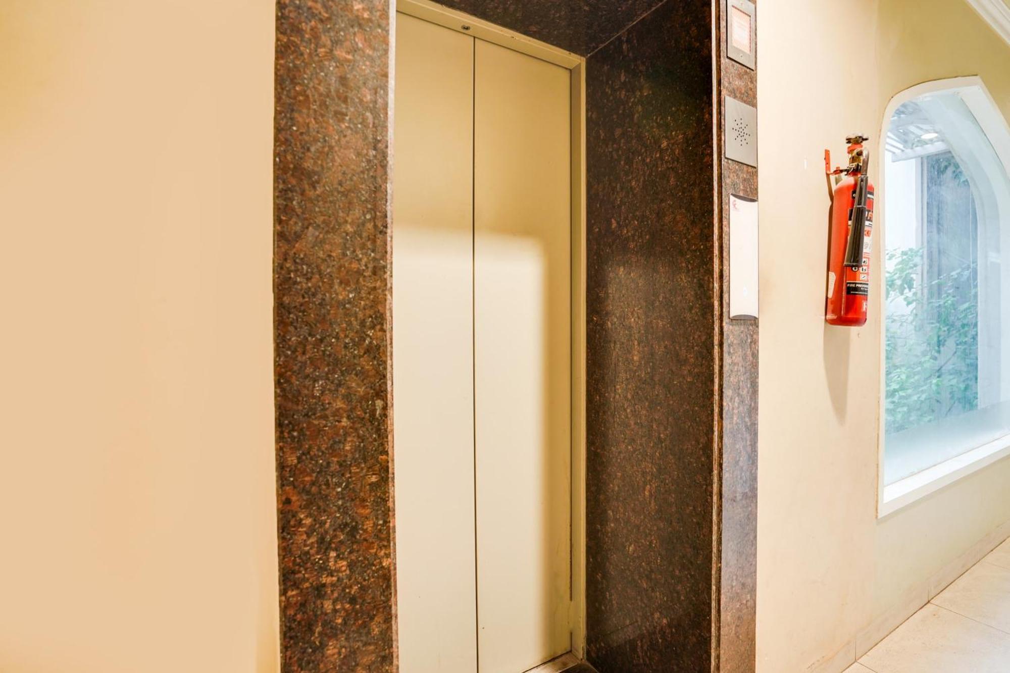 Super Townhouse Mansarovar Near Metro Station 斋浦尔 外观 照片