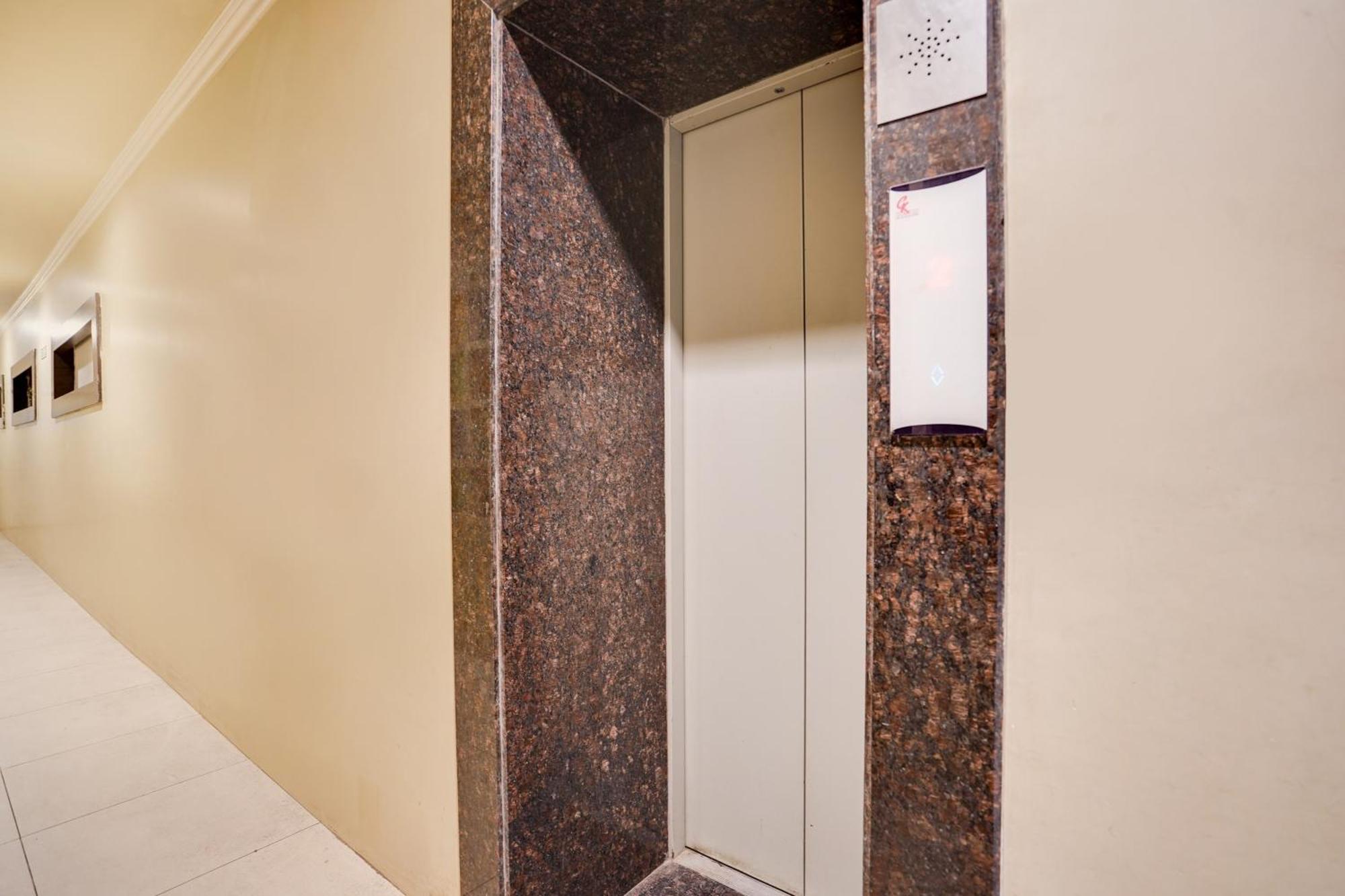 Super Townhouse Mansarovar Near Metro Station 斋浦尔 外观 照片