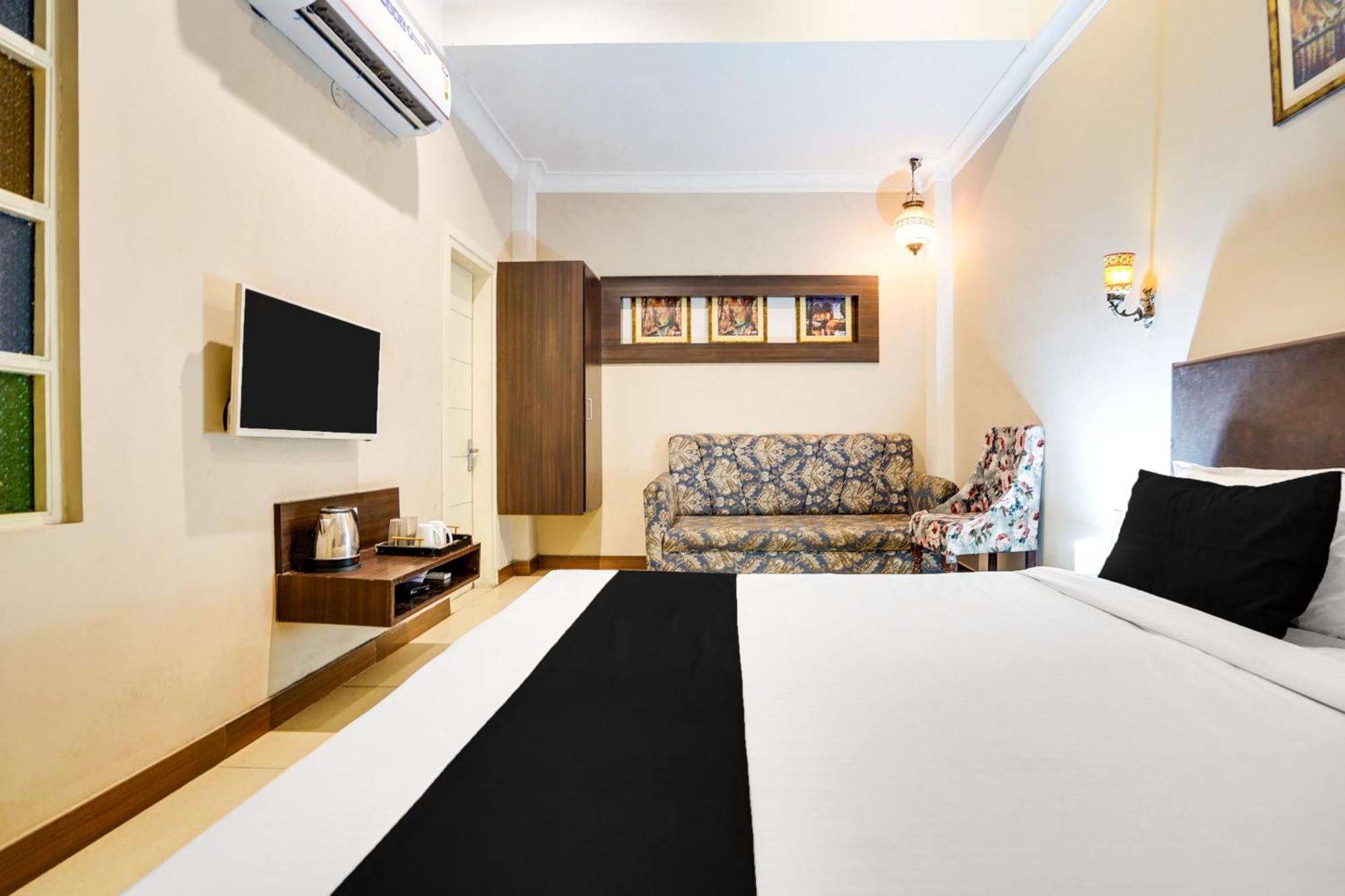 Super Townhouse Mansarovar Near Metro Station 斋浦尔 外观 照片