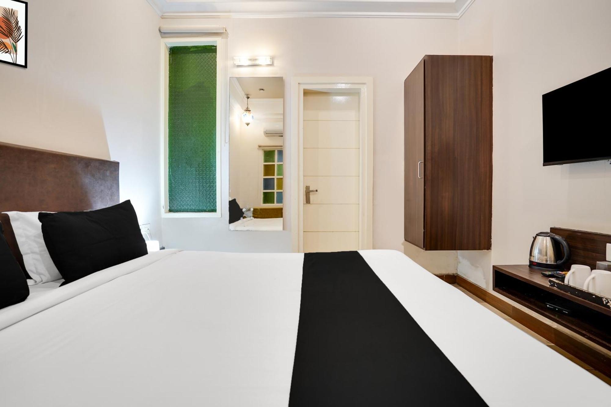 Super Townhouse Mansarovar Near Metro Station 斋浦尔 外观 照片