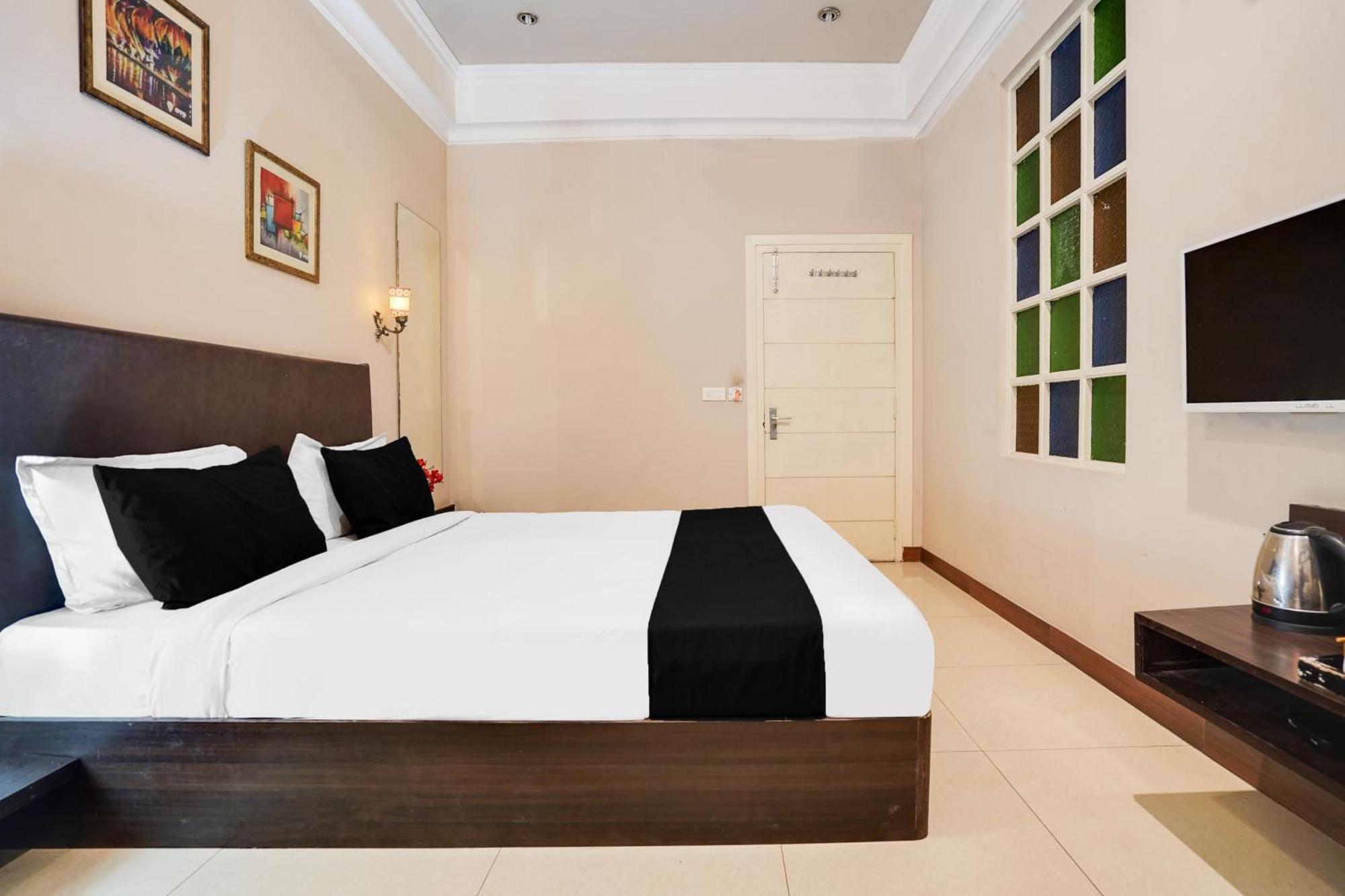 Super Townhouse Mansarovar Near Metro Station 斋浦尔 外观 照片